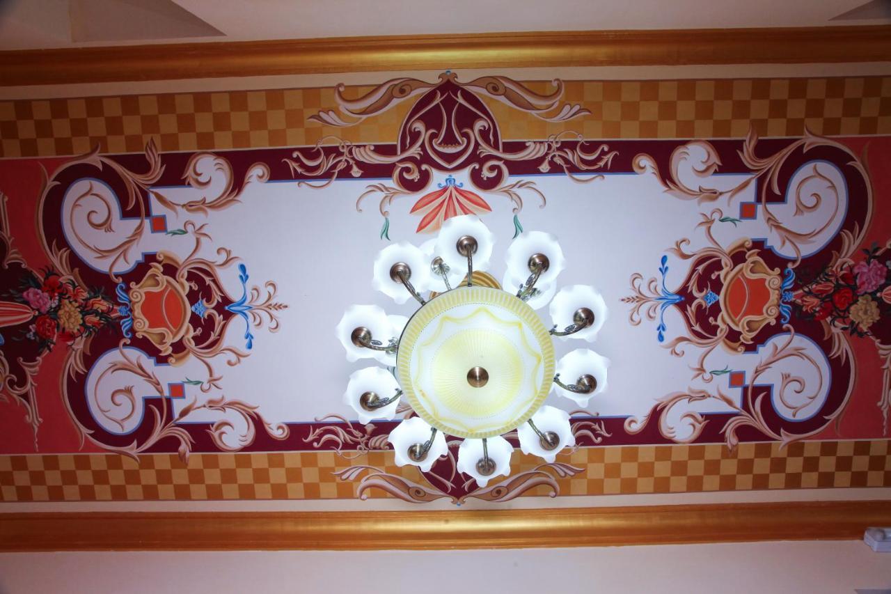 Hotel Kamelot Bukhara Esterno foto