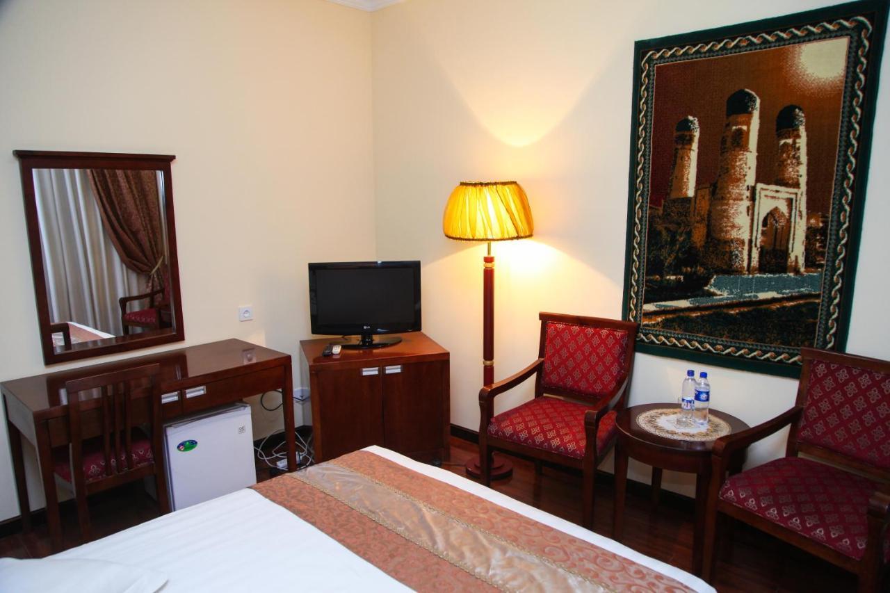 Hotel Kamelot Bukhara Esterno foto