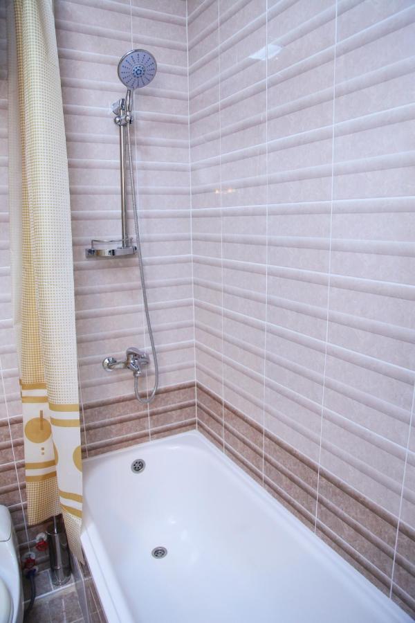 Hotel Kamelot Bukhara Esterno foto